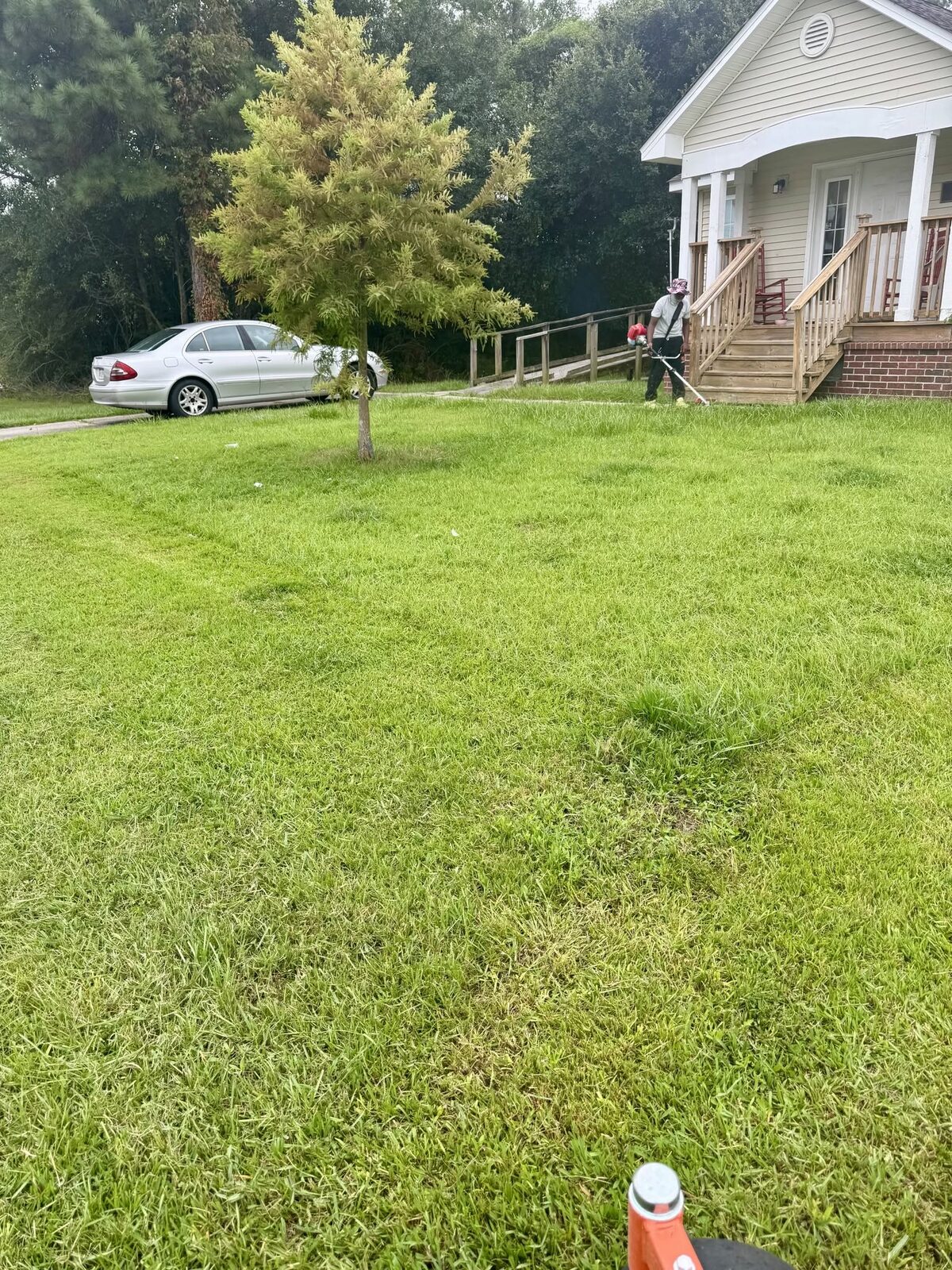 String trimming along a front porch